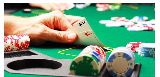 Đánh Poker Xin88 Là Gì? Vì Sao Được Mọi Người Quan Tâm 